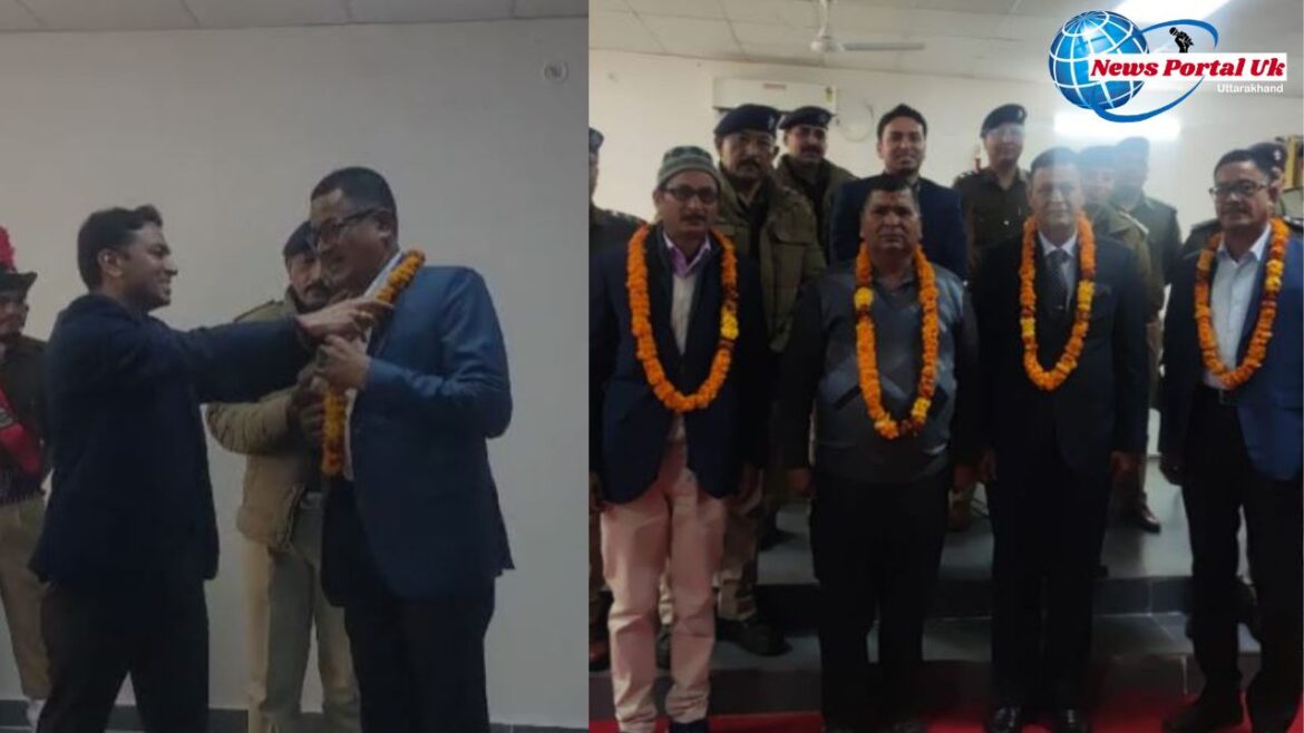 पुलिस विभाग से कर अधिकारी और कर्मचारी हुए सेवानिवृत्ति व्हाट इस पुलिस अधीक्षक ने सभी लोगों को दी विदाई