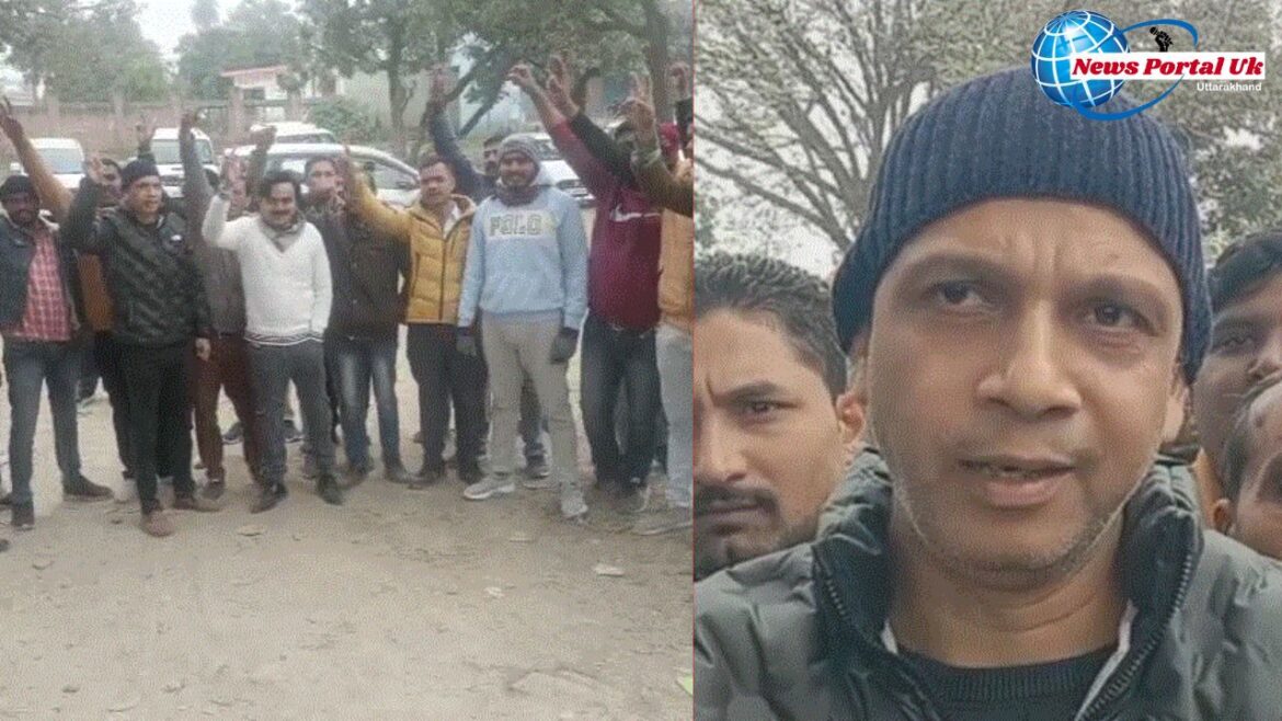 नए कानून को लेकर टैक्सी ड्राइवरों ने किया प्रदर्शन