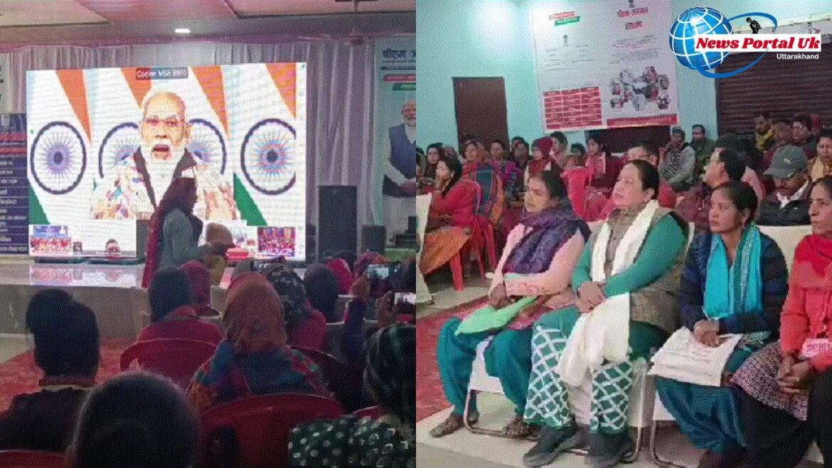 प्रधानमंत्री मोदी ने सरकार की विभिन्न योजनाओं से लाभान्वित लोगों से किया वर्चुअल संवाद