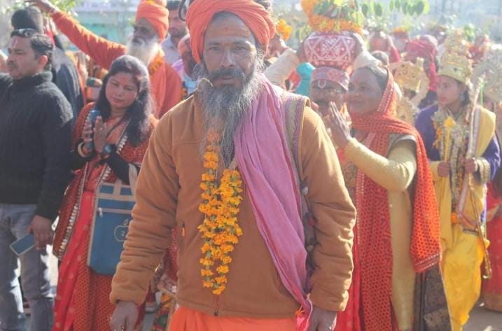 सोमेश्वर में ग्रामीणों ने अक्षत कलश यात्रा का किया जोरदार स्वागत