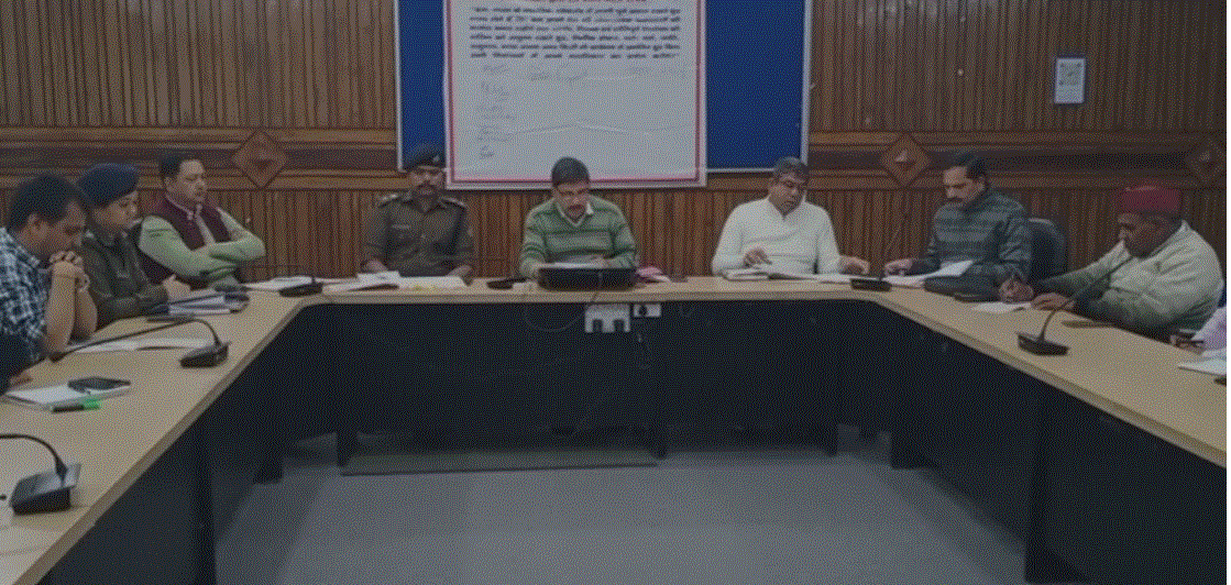 लोकसभा चुनाव को लेकर डीएम की प्रेस कॉन्फ्रेंस