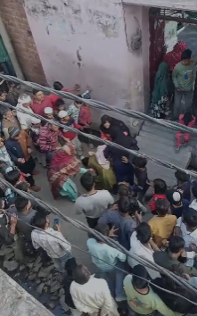 मारपीट का वीडियो सोशल मीडिया पर वायरल