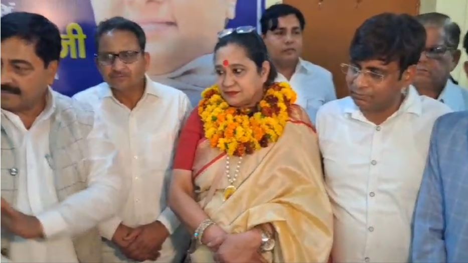 बहुजन समाज पार्टी हरिद्वार लोक सभा सीट से भावना पाण्डे पर दांव लगाने जा रही है।