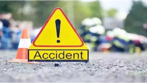 टनकपुर में बड़ा सड़क हादसा, पूर्णागिरि धाम जा रहा वाहन दुर्घटनाग्रस्त, हादसे में नौ लोग घायल