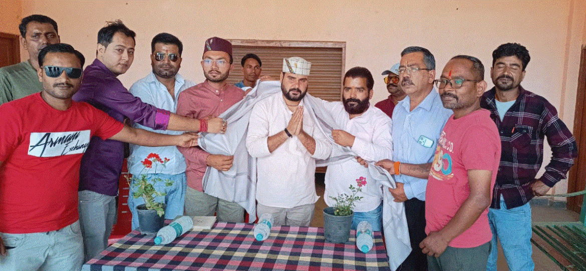 जन मिलन समारोह में बॉबी पवार ने मुलाकात की भीमताल वासियों के साथनगर में स्वागत कार्यक्रम एवं पहाड़ के मुद्दों पर चर्चा हुई