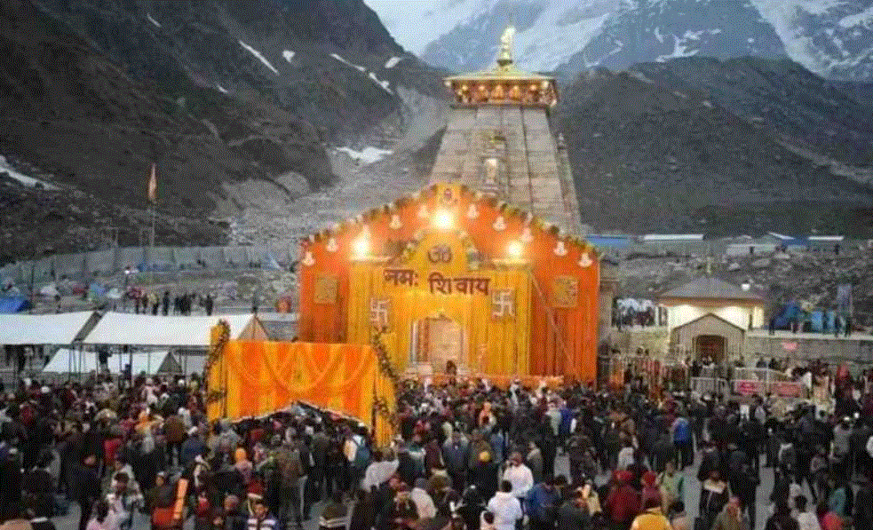 विधि विधान से खुले केदारनाथ मंदिर के कपाट, हर हर महादेव के उद्घोष से गूंजा आकाश