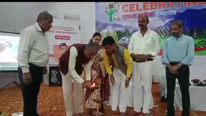 आदर्श चंपावत की परिकल्पना को जिले के प्रगतिशील युवा कास्तकार भी कर रहे हैं साकार-सीएम।