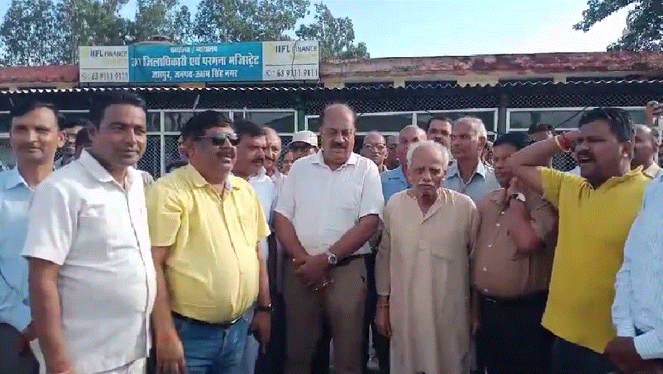 बांग्लादेशी हिंदुओं को लेकर प्रदर्शन