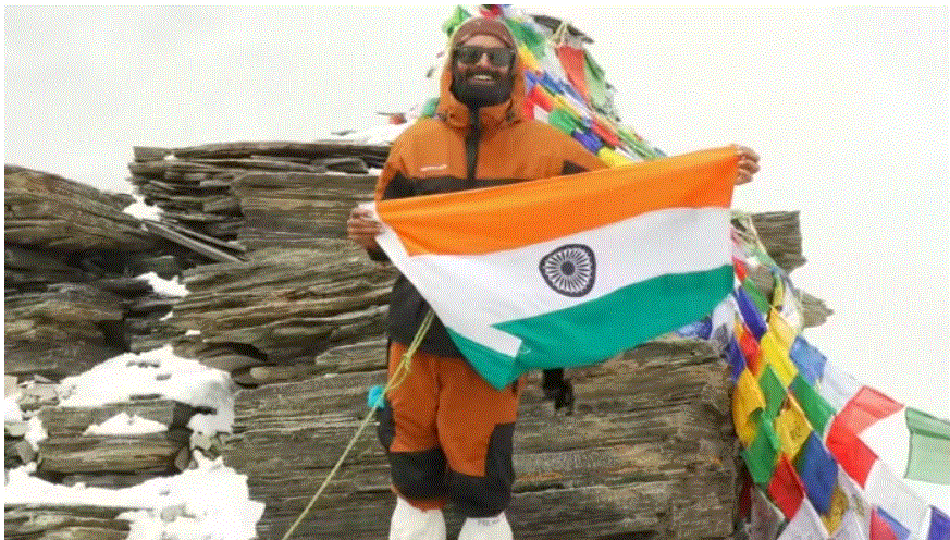 उत्‍तराखंड के अंकित ने कांग्यात्से पर लहराया तिरंगा, छह दिन में दो दुर्गम चोटियों को फतह करने वाले प्रथम पर्वतारोही