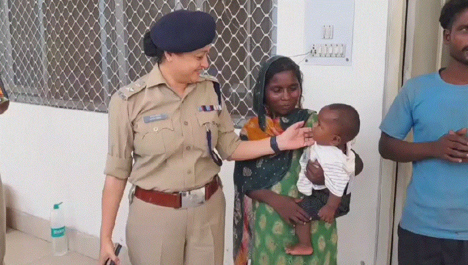 जीआरपी पुलिस ने बच्चा चोरी का खुलासा कर दिया