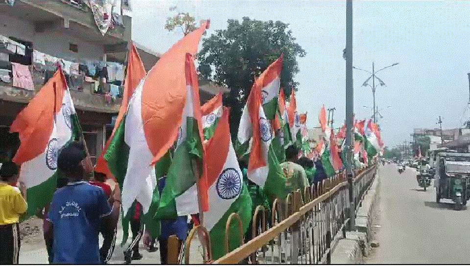 सितारगंज में निकाली गई तिरंगा यात्रा