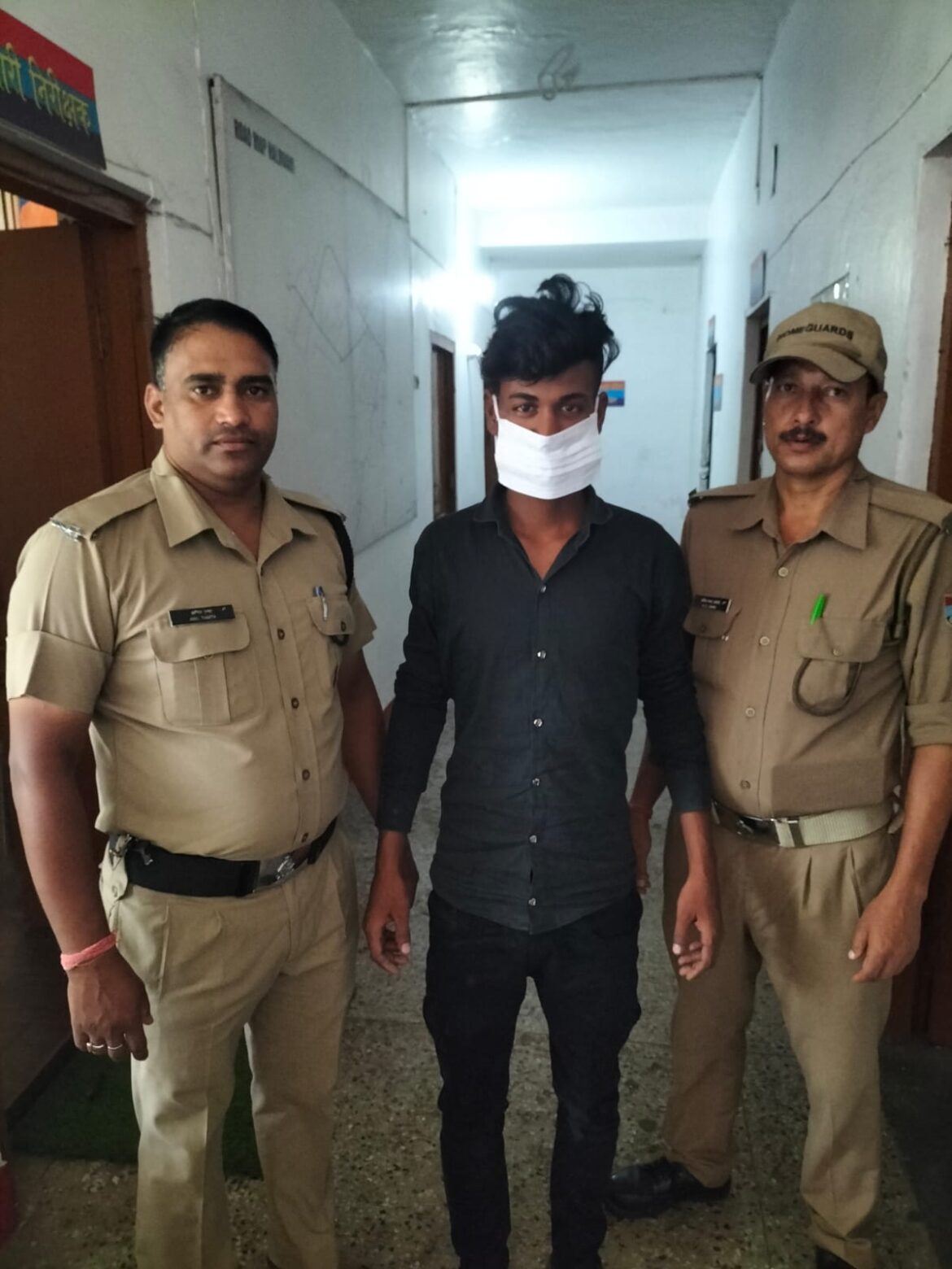 हल्द्वानी के ट्रांसपोर्ट नगर के जीतपुर नेगी क्षेत्र में महिला पर चाकू से वार करने वाला आरोपी गिरफ्तार, धारदार चाकू भी बरामद