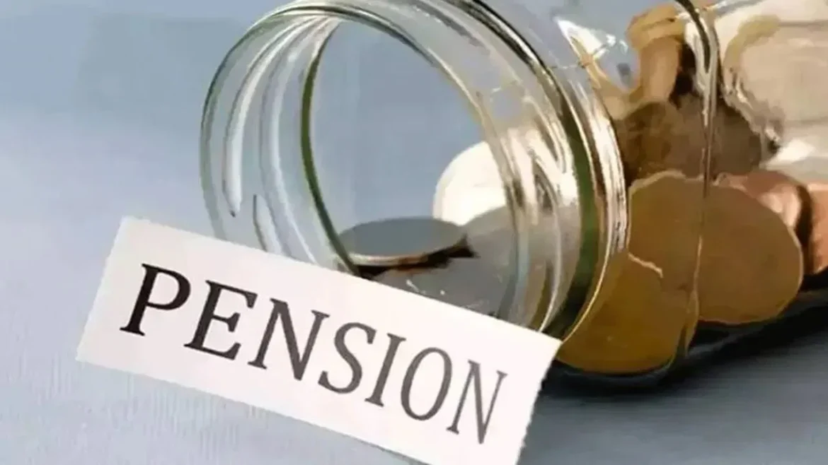 उत्‍तराखंड में Unified Pension Scheme का विरोध कर रहे कर्मचारी, प्रधानमंत्री मोदी तक पहुंचाएंगे विरोध के सुर