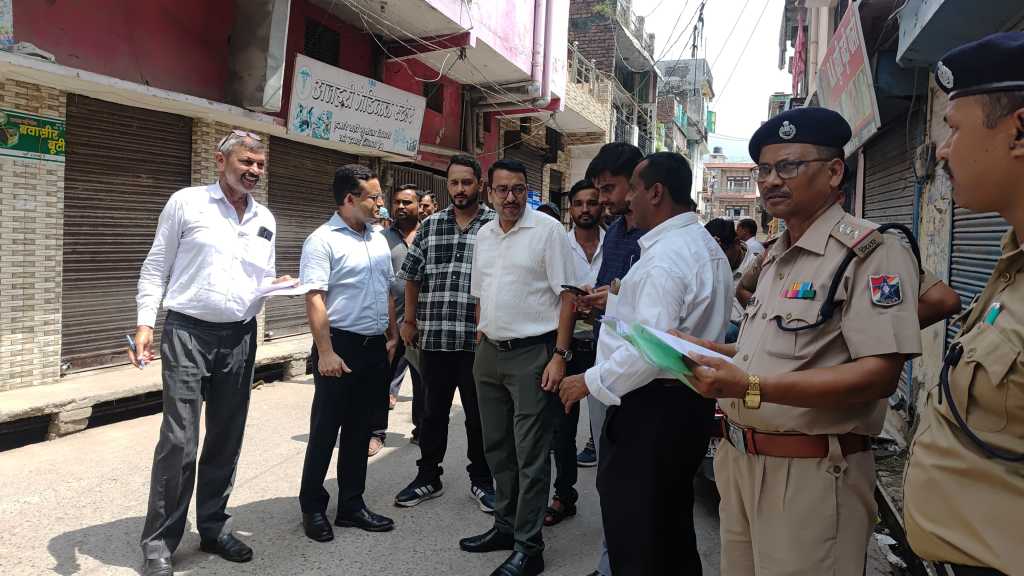 हल्द्वानी : बनभूलपुरा रेलवे अतिक्रमण में आज सुप्रीम कोर्ट में सुनवाई,13 सौ मकानों का अभी तक किया गया सर्वे…