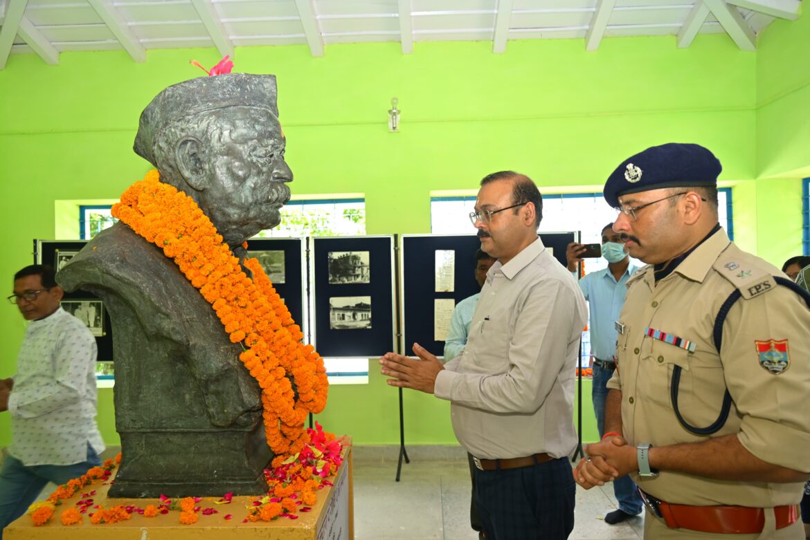 भारत रत्न पंडित गोविंद बल्लभ पंत की जन्मस्थली खूंट में धूमधाम से मनाई गई 137वीं जयंती केंद्रीय राज्य मंत्री अजय टम्टा विधायक मनोज तिवारी सहित कई लोगों ने दी श्रद्वांजलि