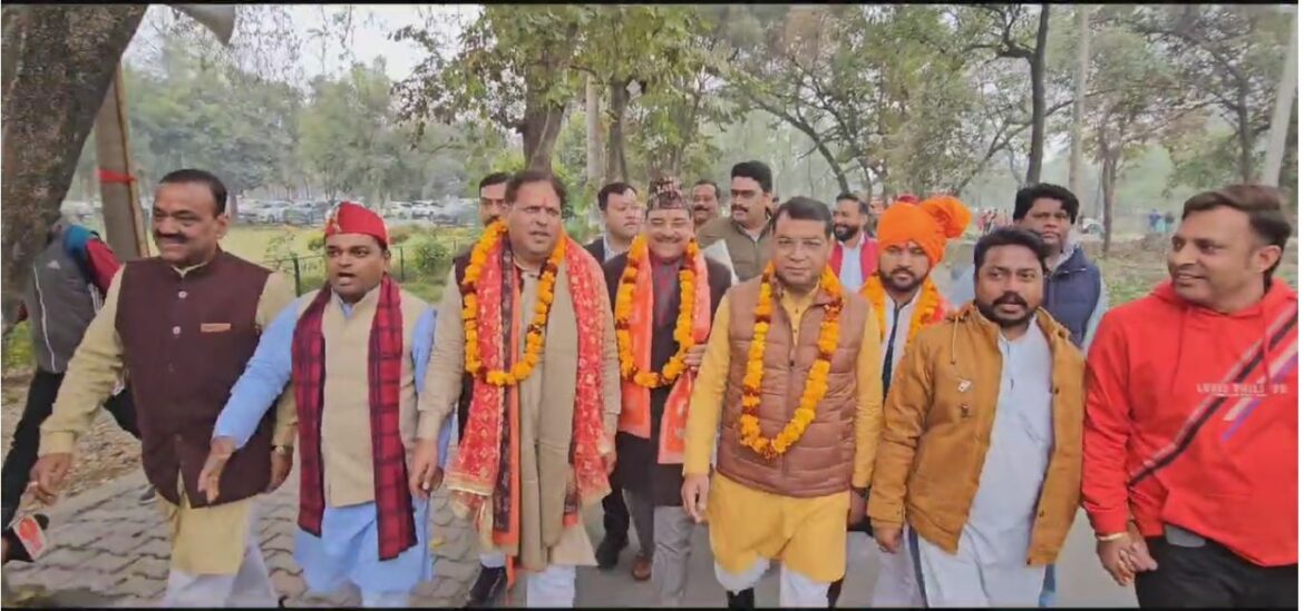 भाजपा – कांग्रेस सहित निर्दलीय प्रत्याशी ने किया नामांकन।