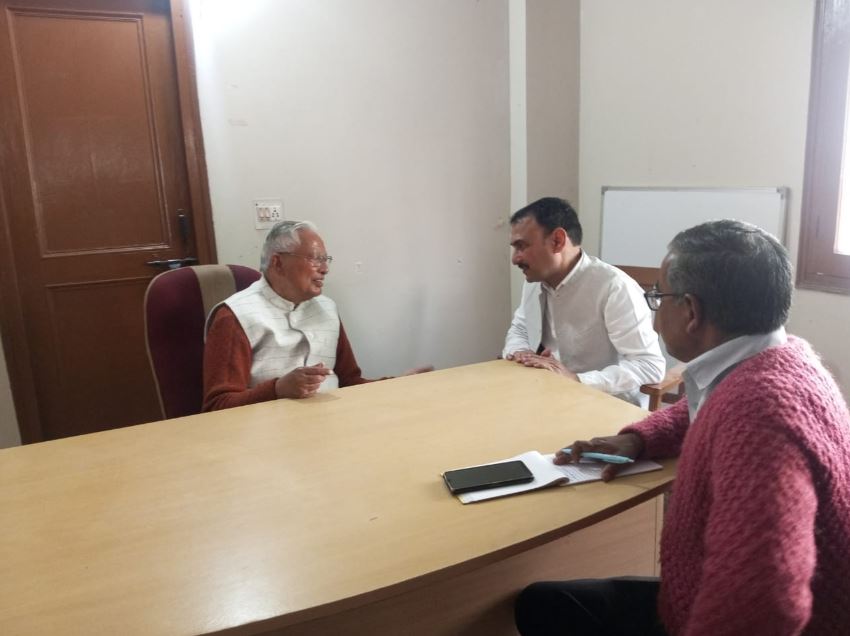 कांग्रेस के मेयर पद के उम्मीदवारों की दावेदारी ललित जोशी मीमांसा आर्य हेमंत बगड़वाल योगेश जोशी सहित तमाम लोगों ने की दावेदारी !