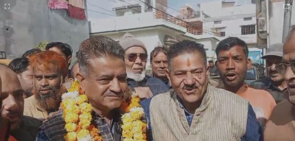 वार्ड नंबर 59 के प्रत्याशी रईस अहमद गुड्डू ने दिखाया अपना दमखम निकाली रैली