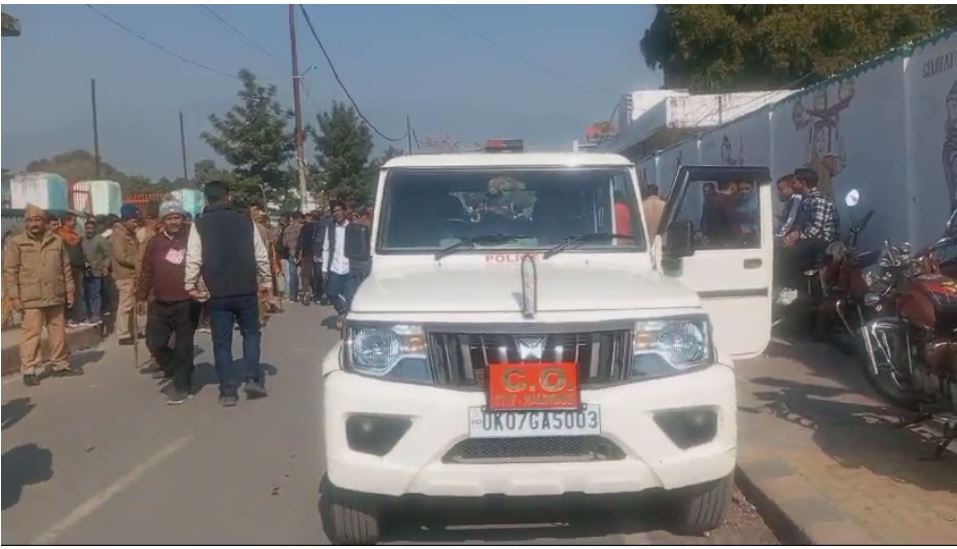 हल्द्वानी में पुलिस कर रही है शक्ति