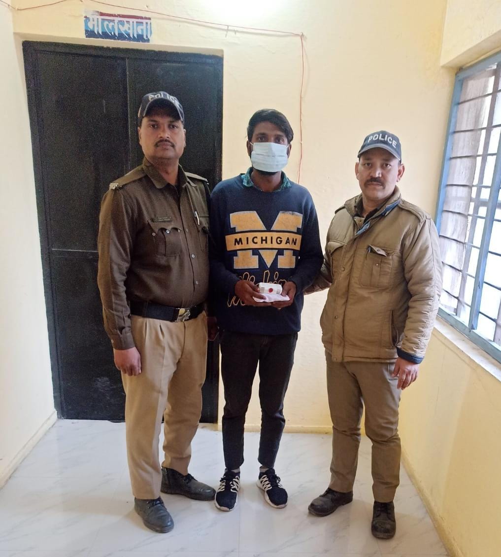 काठगोदाम पुलिस ने एक स्मैक तस्कर को 5.99 ग्राम स्मैक तस्करी करते किया गिरफ्तार