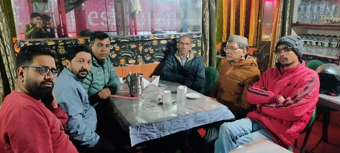 रानीखेत सांस्कृतिक समिति की बैठक में इस बार होली महोत्सव के अंतर्गत महिला होली गायन एवं स्वांग प्रतियोगिता आयोजित करने का निर्णय लिया गया।