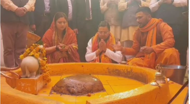 मुख्यमंत्री ने किए वनखंडी महादेव के दर्शन
