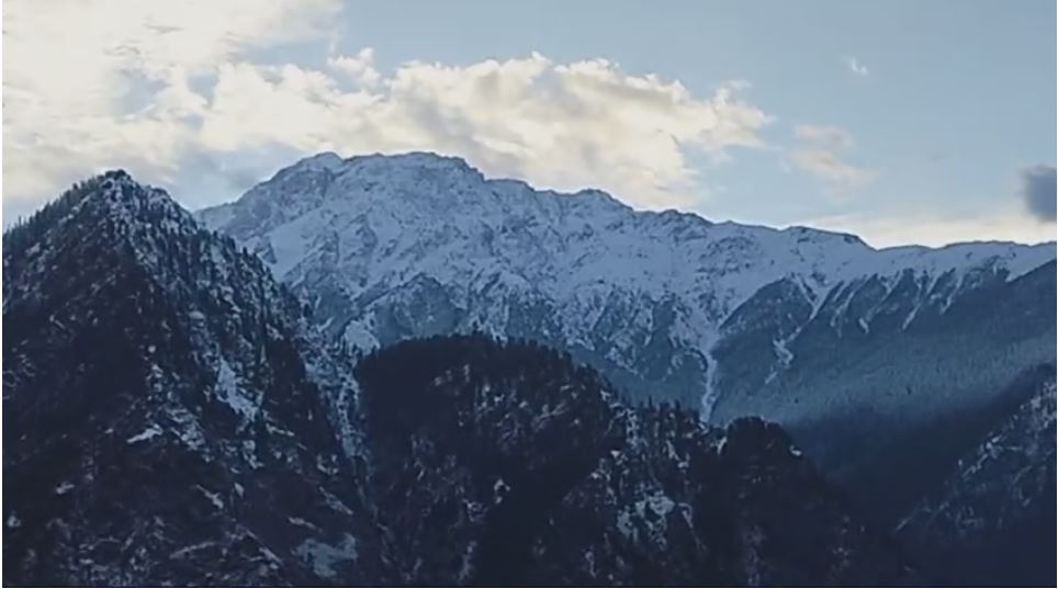 दो दिनों से पहाड़ों में पश्चिमी विक्षोभ के चलते हो रही बारिश और बर्फबारी पर लगा विराम