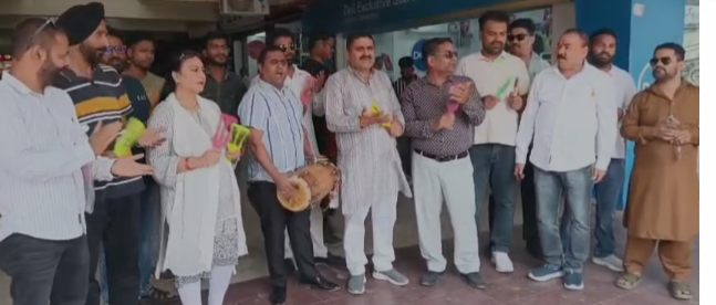 नेशनल हाईवे पर हादसों के विरोध में कांग्रेस का जोरदार प्रदर्शन, अधिकारियों को दी चेतावनी