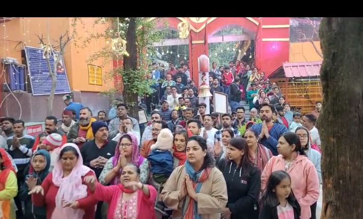 सरोवर नगरी नैनीताल में नवरात्र पर्व पर भजन कार्यक्रम, हनुमान चालीसा पाठ आयोजित