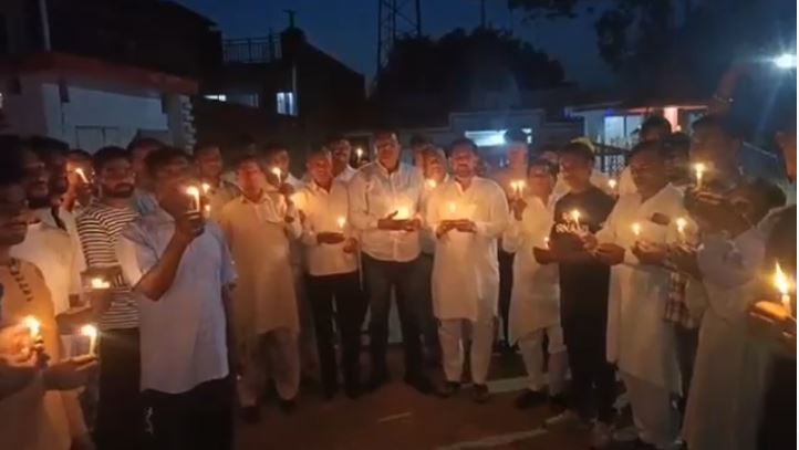 पहल्गाम नरसंहार के विरोध में झबरेड़ा में कैंडल मार्च, पाकिस्तान के खिलाफ फूटा आक्रोश