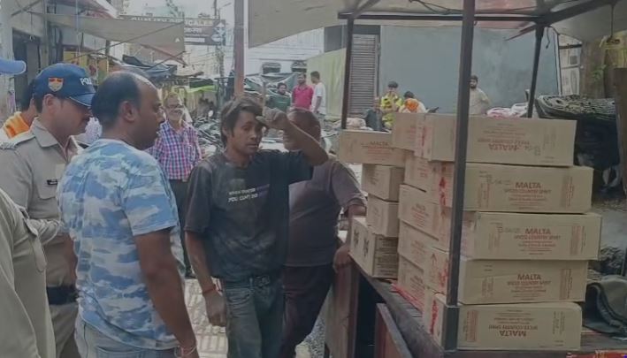 ऋषिकेश में अवैध शराब का जखीरा बरामद, तस्कर राममिलन गिरफ्तार