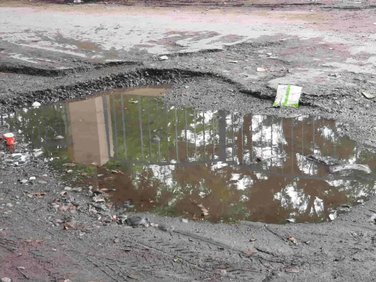 हल्द्वानी में यू.यू.एस.डी.ए. के पेयजल एवं सीवर कार्यों का निरीक्षण आदेश