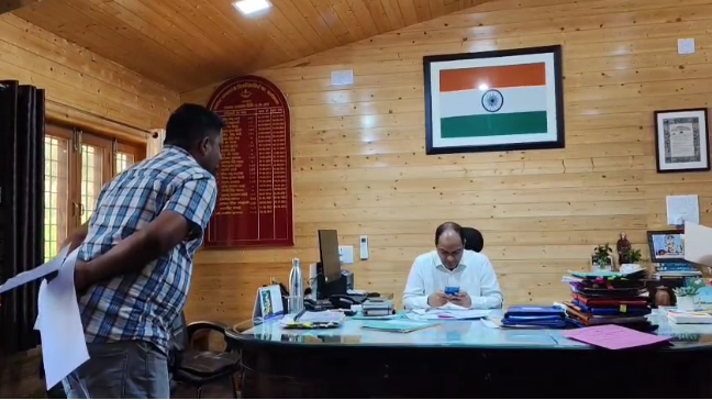 चम्पावत में भारी वर्षा की चेतावनी: जिलाधिकारी ने जारी किए हाई अलर्ट के निर्देश