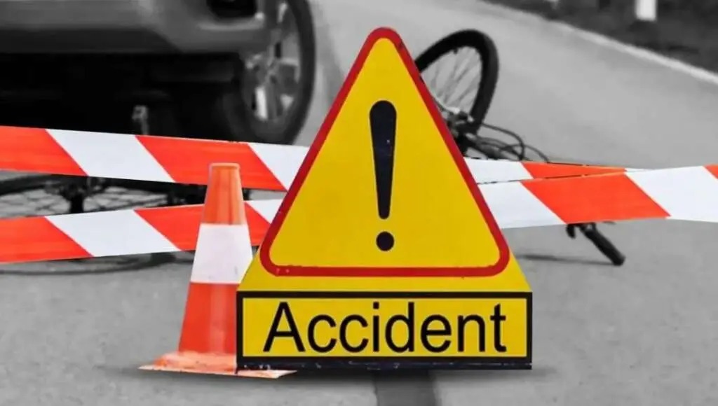 हल्द्वानी: नशे में धुत चालक ने रेस्टोरेंट में घुसाई कार, बड़ा हादसा टला