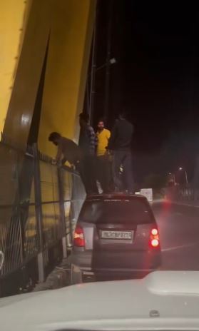 ऑपरेशन लगाम’ बेअसर: हाईवे बना स्टंट ज़ोन, हरिद्वार में यात्रियों के खतरनाक करतब वायरल