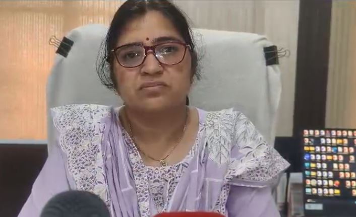 पहाड़ी इलाकों में भूस्खलन, मैदानी क्षेत्रों में जलभराव बना चुनौती, प्रशासन ने शुरू की तैयारियां