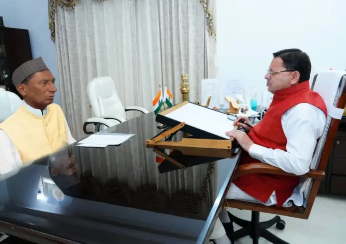 मुख्यमंत्री पुष्कर सिंह धामी से मिले विधायक बिशन सिंह चुफाल, हरिद्वार ज़मीन घोटाले पर कार्रवाई की सराहना की