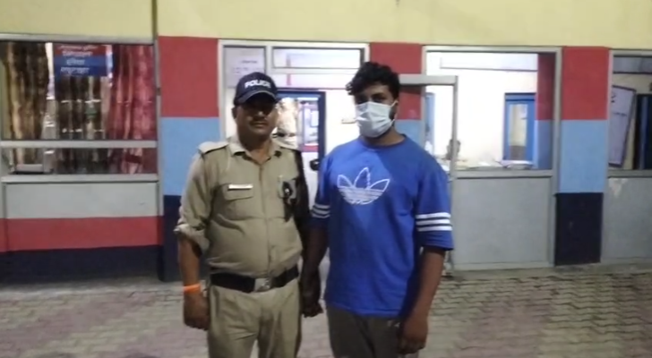 कांवड़ मेले के बीच सड़क किनारे हुक्का बार खोलने का प्रयास, युवक गिरफ्तार