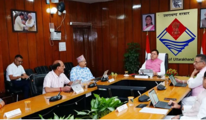 देहरादून में मुख्यमंत्री धामी की कैबिनेट बैठक शुरू