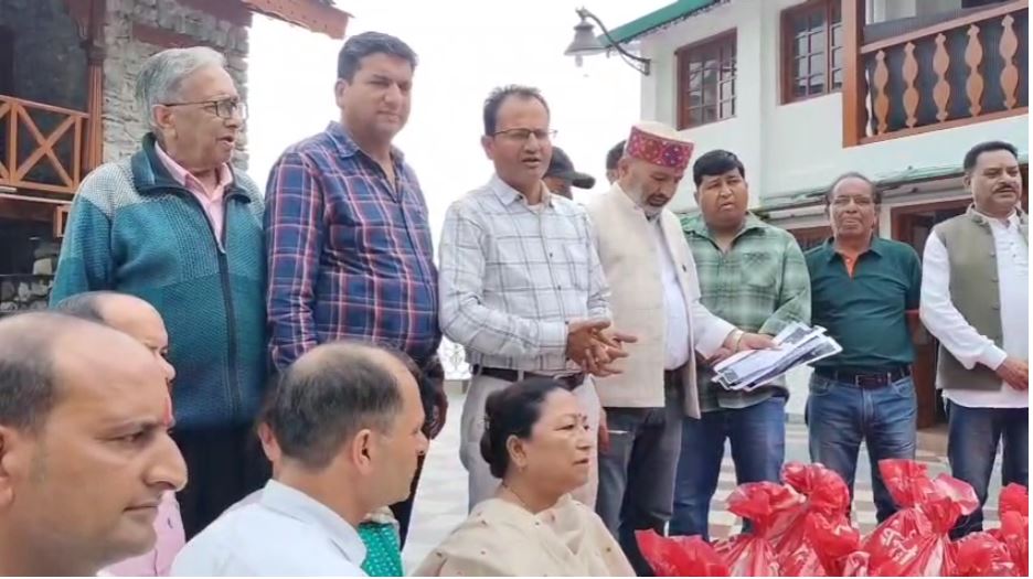 मसूरी आपदा: कांग्रेस ने राहत कार्य संभाले, सरकार पर भेदभाव के आरोप