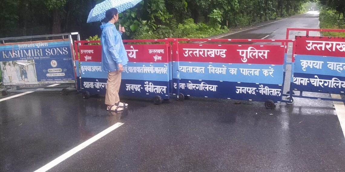 भारी बारिश से नदी-नाले उफान पर, प्रशासन ने जारी की सतर्कता अपील