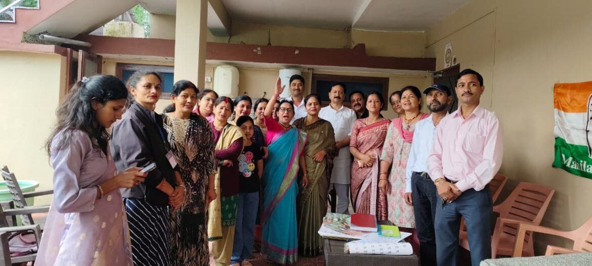 महिला कांग्रेस का 41वां स्थापना दिवस रानीखेत में धूमधाम से मनाया गया