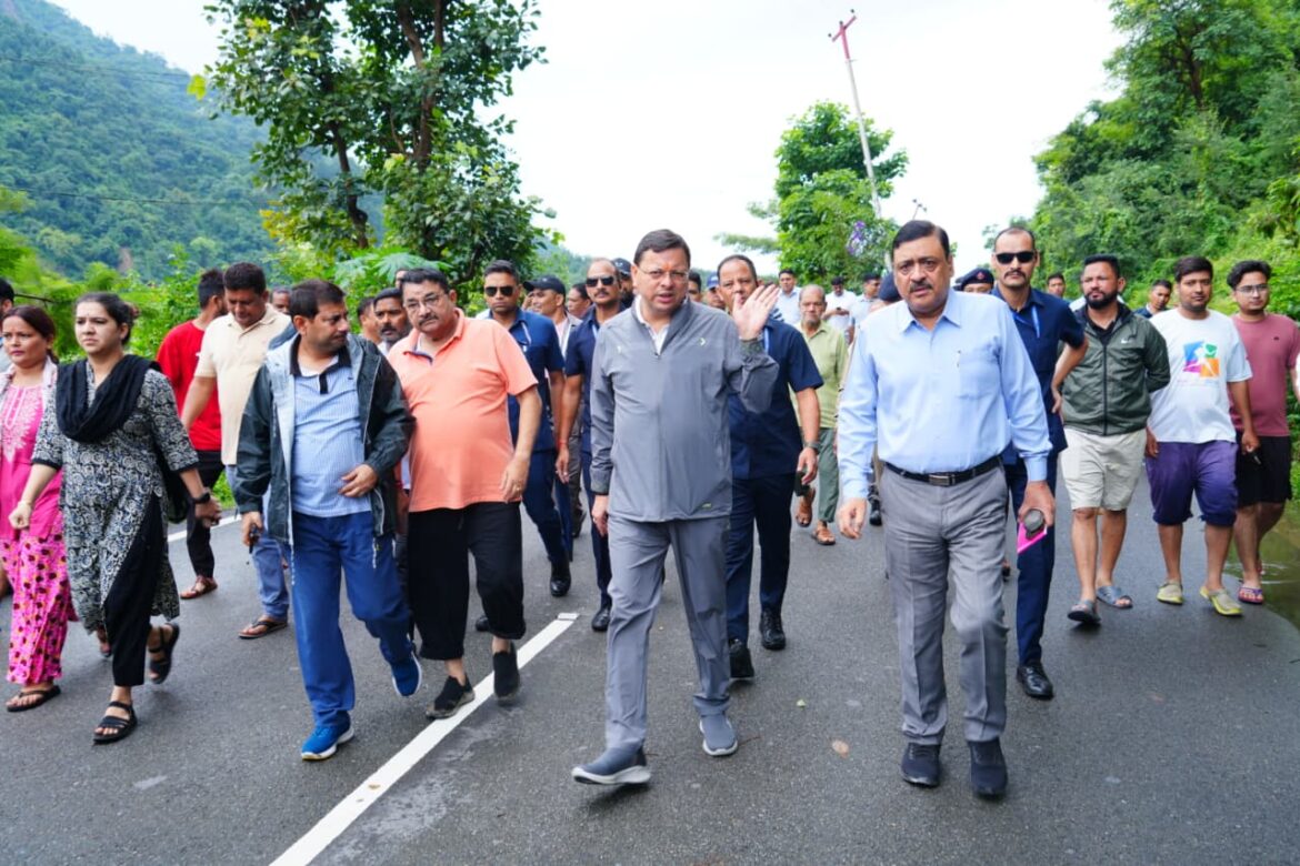 मुख्यमंत्री धामी ने किया आपदा प्रभावित क्षेत्रों का दौरा