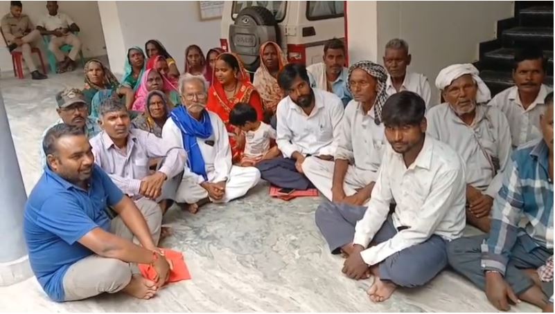 सितारगंज में आपदा प्रभावितों को मुआवजा देने की मांग तेज, आजाद समाज पार्टी ने दिया धरना