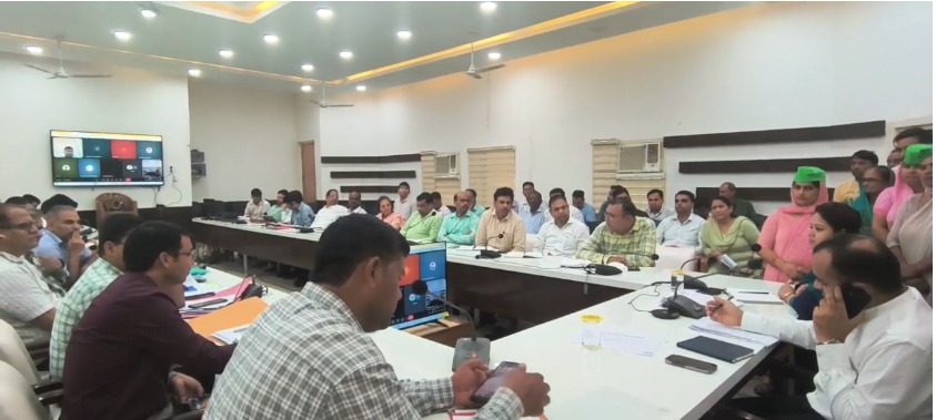 हरिद्वार डीएम की अध्यक्षता में जन सुनवाई, 89 शिकायतें दर्ज