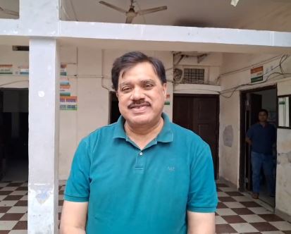 बच्चों से मजदूरी पर कांग्रेस: प्राथमिक स्कूल में बच्चों से मजदूरी, प्रधानाध्यापिका निलंबित