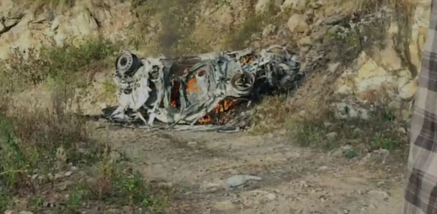 गोपेश्वर-पोखरी मार्ग पर दर्दनाक हादसा, कार 500 मीटर गहरी खाई में गिरी – तीन की मौत, एक गंभीर घायल