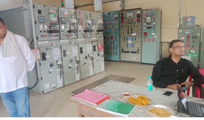 मंगलौर के नारसन बिजली घर में कर्मचारी ने बिजली चोरी का किया पर्दाफाश