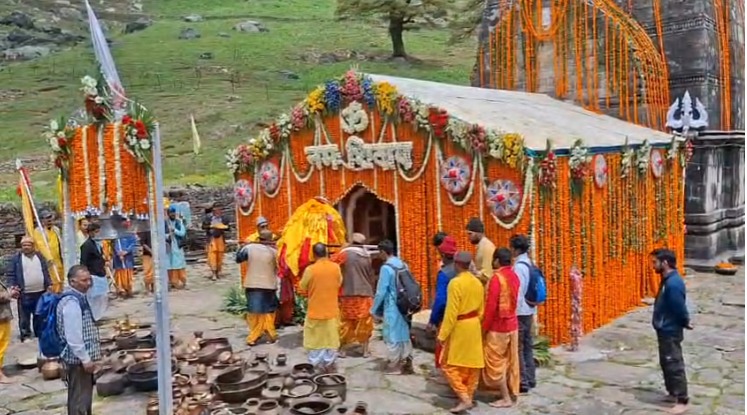 चार धाम के कपाट बंद होने की तिथि घोषित, श्रद्धालुओं के लिए जरूरी जानकारी