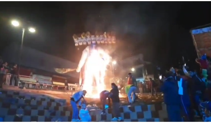 लोहाघाट की ऐतिहासिक रामलीला का भव्य समापन, रावण वध और रावण दहन से हुआ उत्सव चरम पर